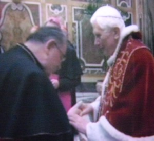 28.2.2013 papež Benedikt XVI. a kardinál Duka